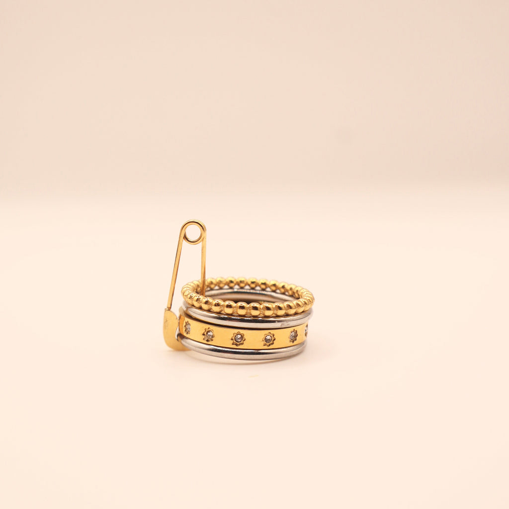 The Sera Pin Ring